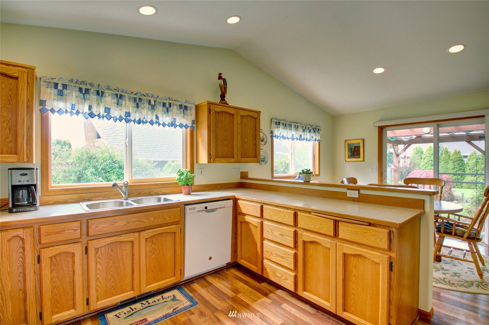 8265 Comox Road Blaine, WA 98230 - Photo 26 of 40 Gallery Image 26