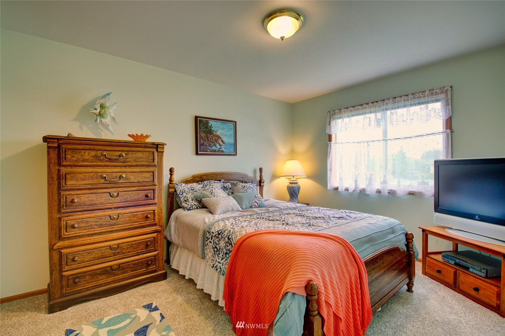 8265 Comox Road Blaine, WA 98230 - Photo 8 of 40 Gallery Image 8