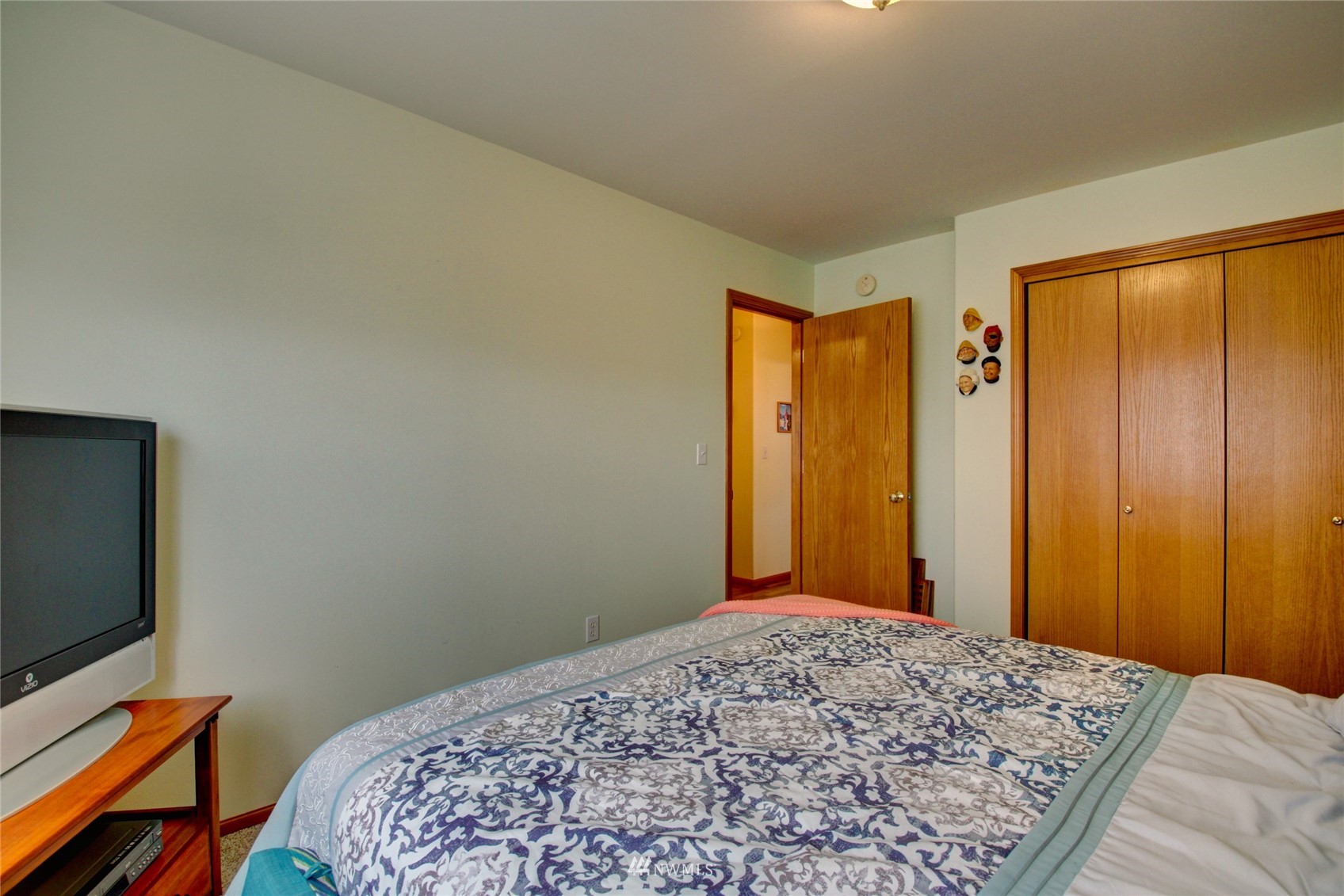 8265 Comox Road Blaine, WA 98230 - Photo 9 of 40 Gallery Image 9
