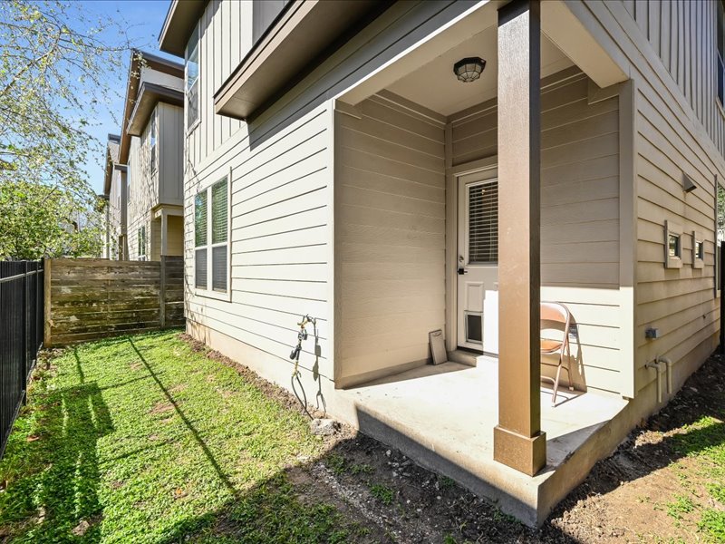 2101 Rivers Edge Way, Unit 29 Austin, TX 78741 - Photo 35 of 38 Fenced yard