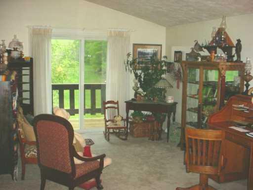 154 Brownlee Road Eighty Four, PA 15330 - Photo 6 of 8 Gallery Image 6