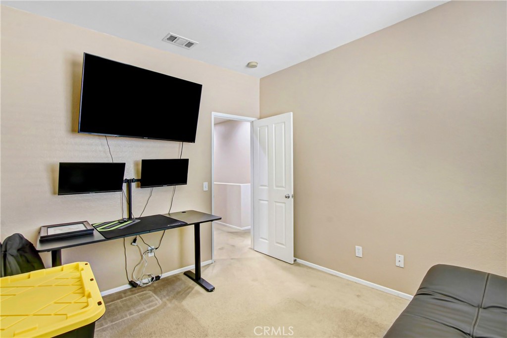 14571 Hummingbird Road Victorville, CA 92394 - Photo 22 of 42