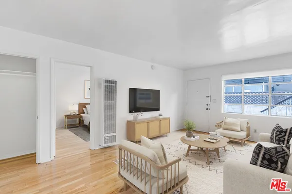$1,995 | 1342 Yale Street, Unit B, Santa Monica, CA 90404