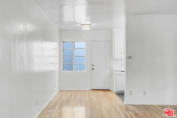 $1,995 | 1342 Yale Street, Unit B, Santa Monica, CA 90404