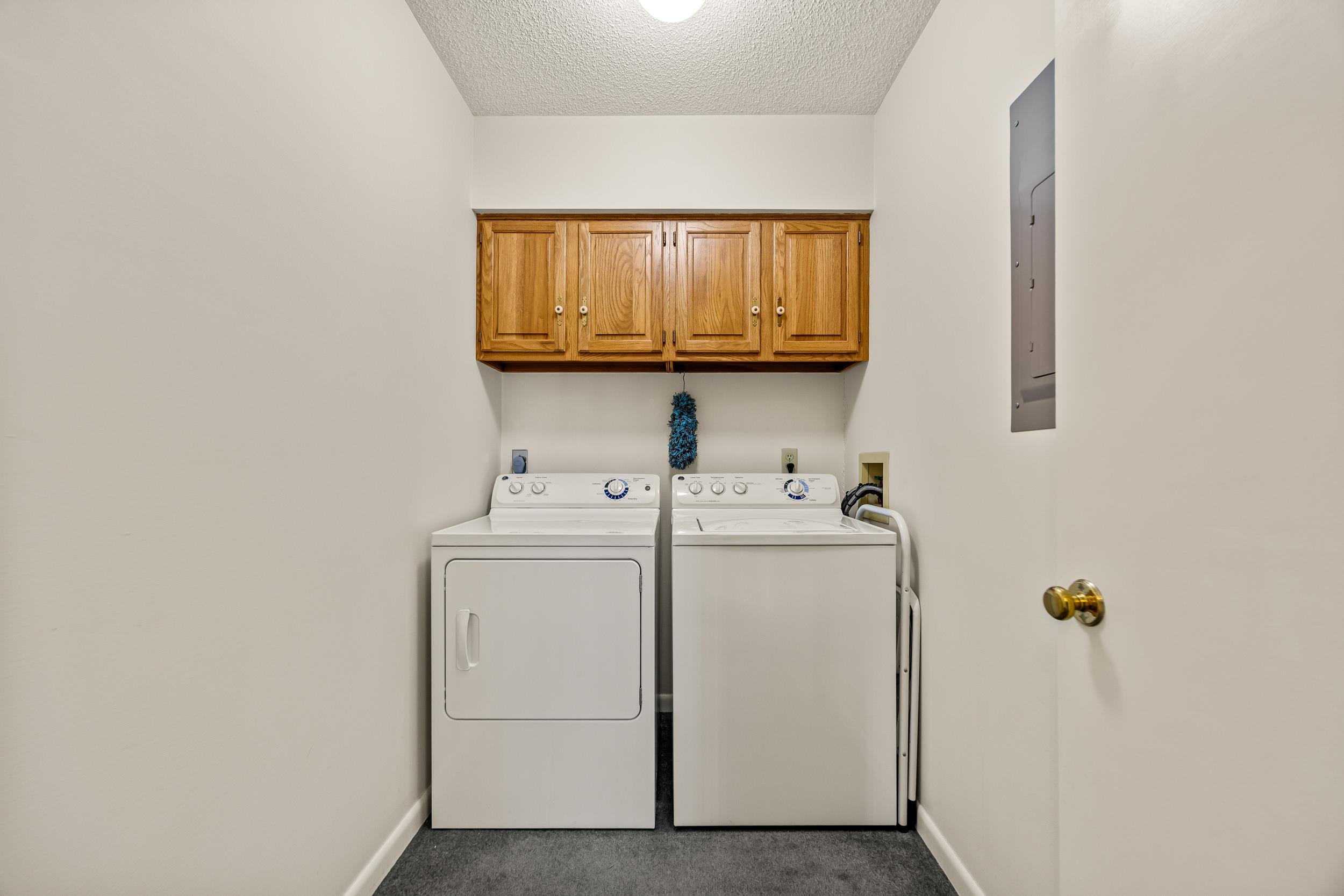1093 Rosedale Drive Harrisonburg, VA 22801 - Photo 31 of 41 a utility room with dryer and washer