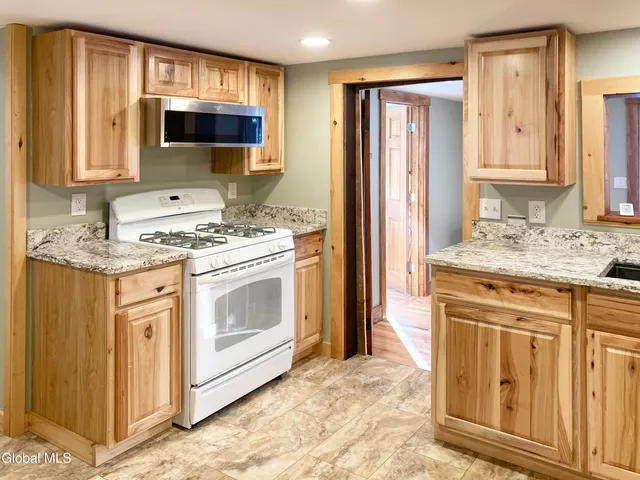 $2,000 | 107 Patten Mills Road, Kingsbury, NY 12804