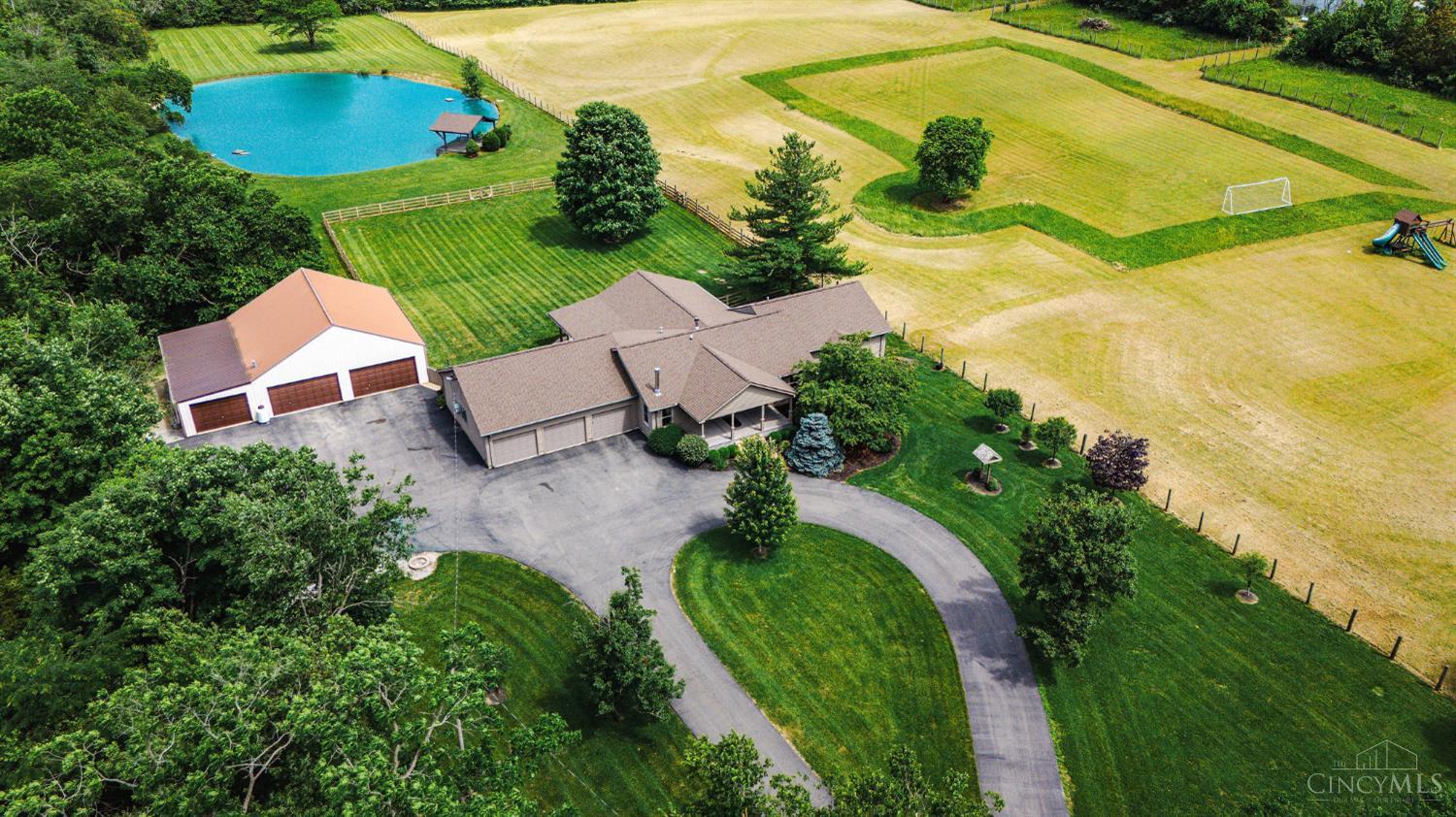 464 Gates Road Hamilton, OH 45013 - Photo 1 of 21