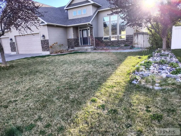 $575,000 | 3554 Burgundy Drive, Idaho Falls, ID 83404