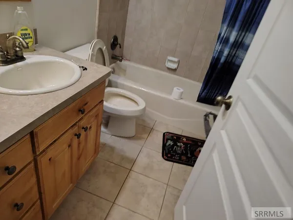 $575,000 | 3554 Burgundy Drive, Idaho Falls, ID 83404