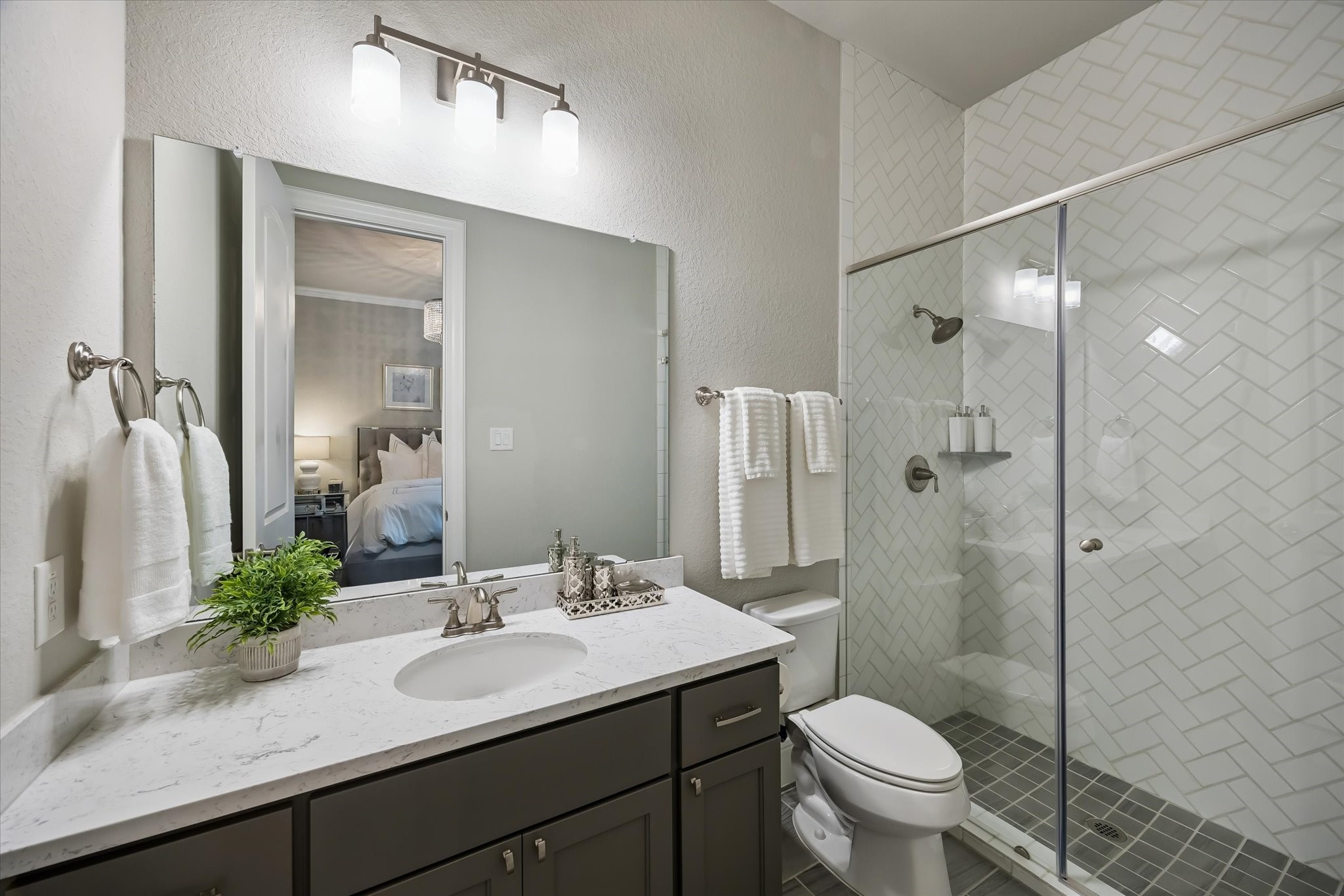 4011 Pleasant Ridge Drive Spring, TX 77386 - Photo 21 of 48 1st floor guest bath