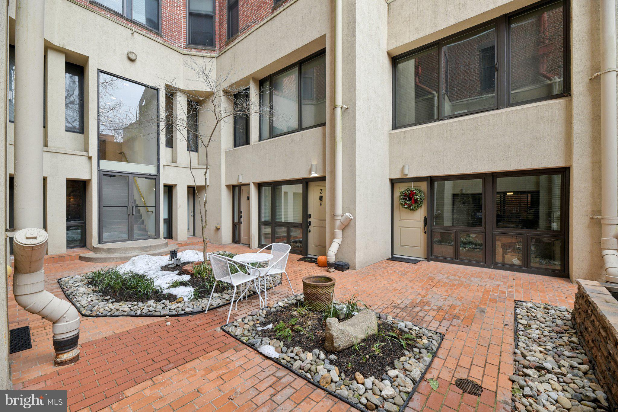1615 Q Street Northwest, Unit 810 Washington, DC 20009 - Photo 25 of 41 Common Area- Courtyard