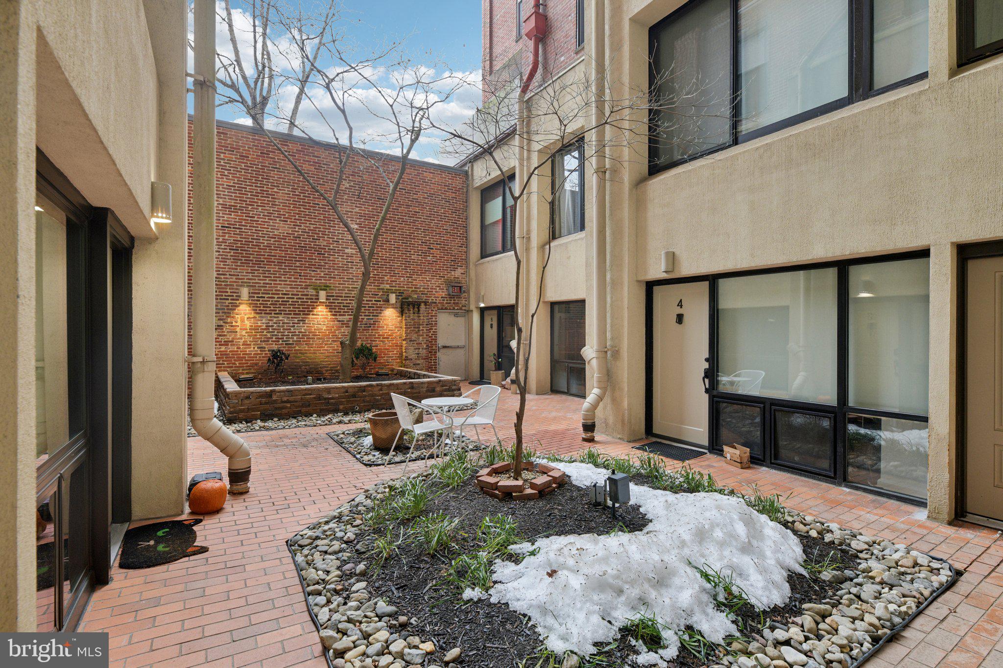 1615 Q Street Northwest, Unit 810 Washington, DC 20009 - Photo 28 of 41 Common Area- Courtyard
