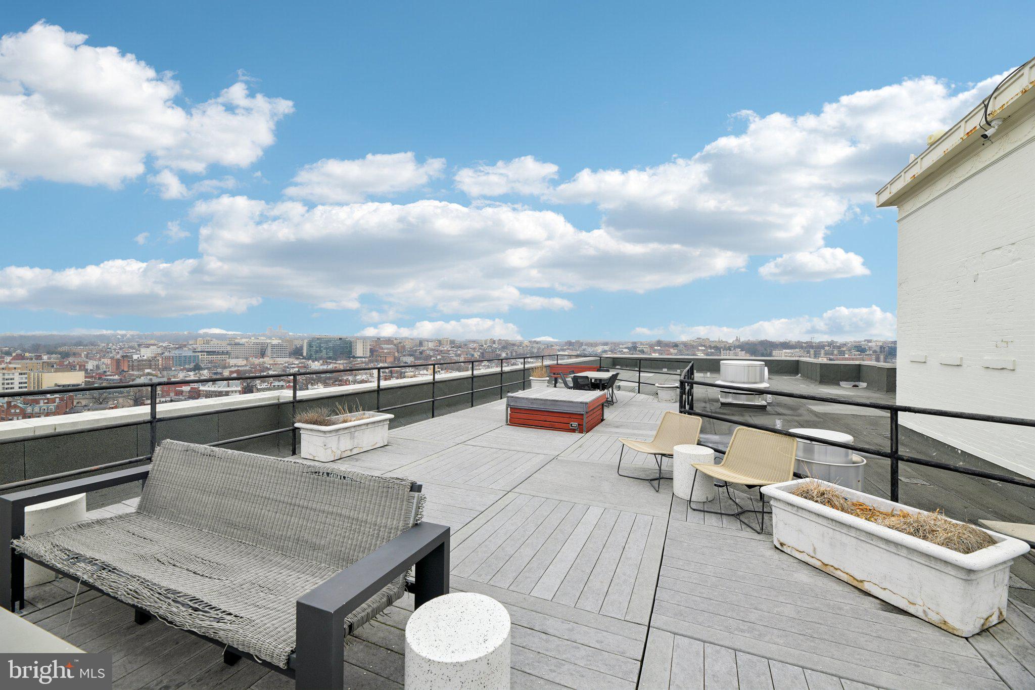 1615 Q Street Northwest, Unit 810 Washington, DC 20009 - Photo 38 of 41 Relaxing