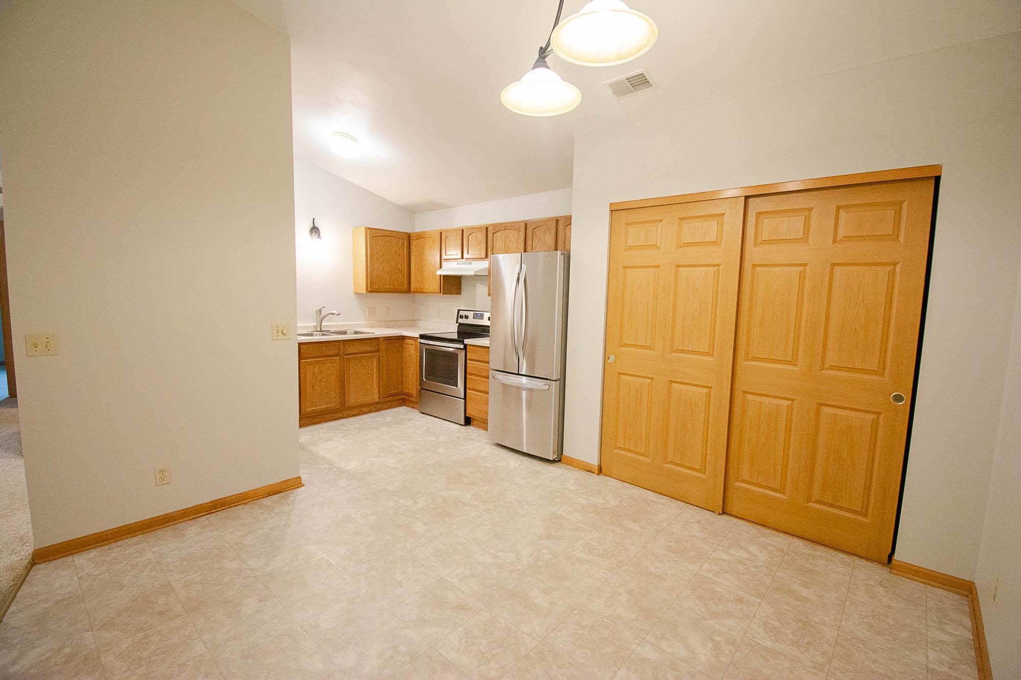 1876 Deerhaven Lane Northeast, Unit 2 Rochester, MN 55906 - Photo 3 of 20