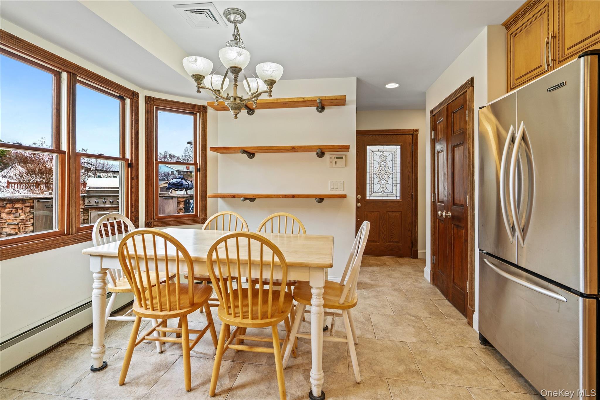 303 Sherbrooke Road Lindenhurst, NY 11757 - Photo 16 of 38