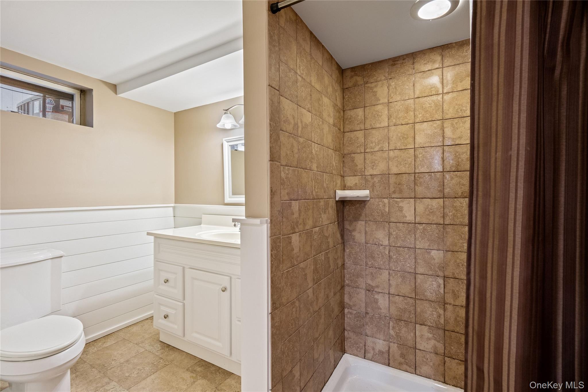 303 Sherbrooke Road Lindenhurst, NY 11757 - Photo 32 of 38