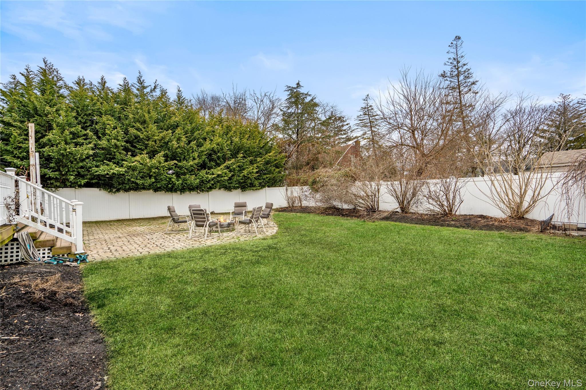 303 Sherbrooke Road Lindenhurst, NY 11757 - Photo 36 of 38