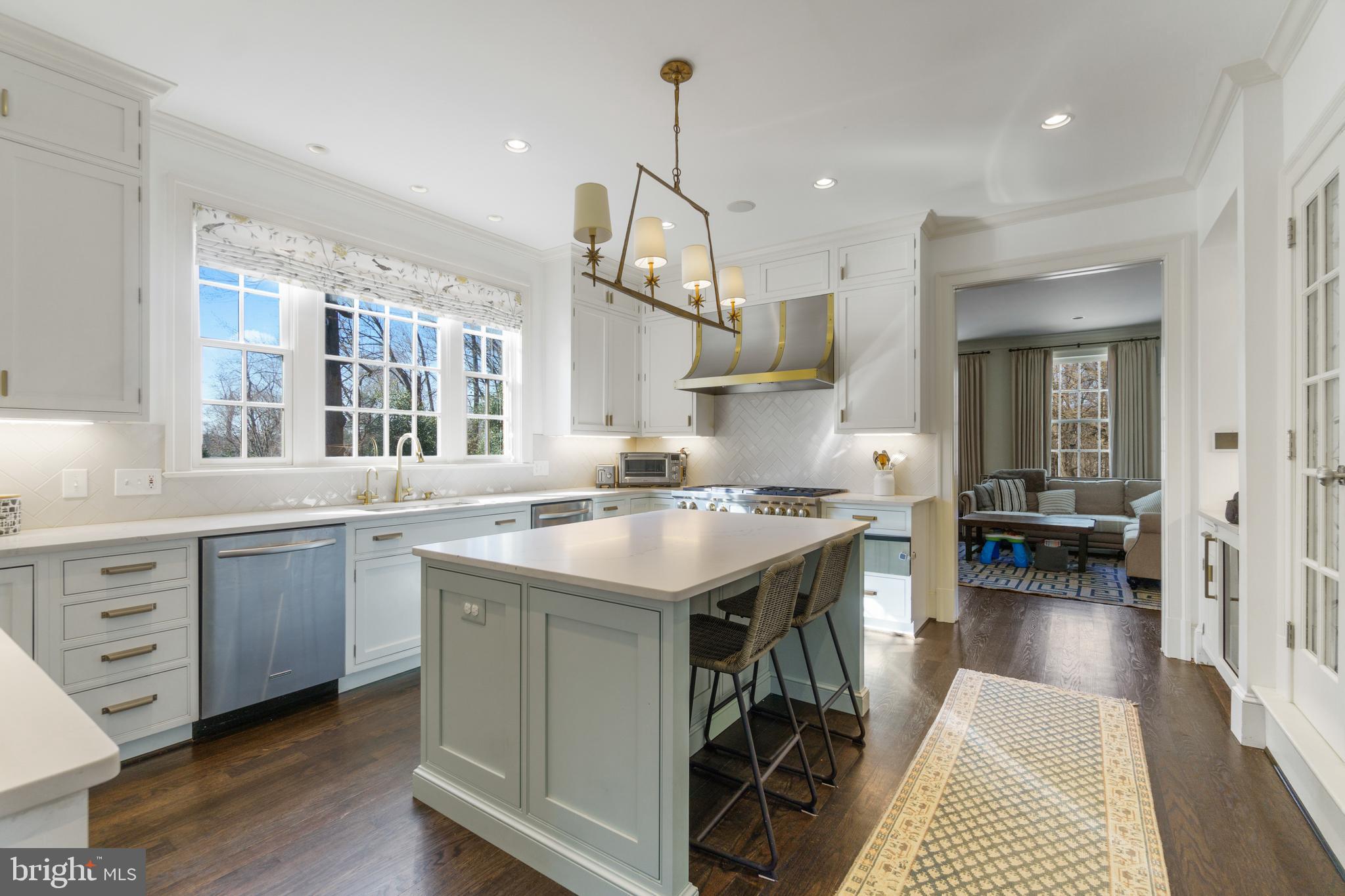 8402 Rapley Ridge Lane Potomac, MD 20854 - Photo 14 of 64 Renovated Kitchen
