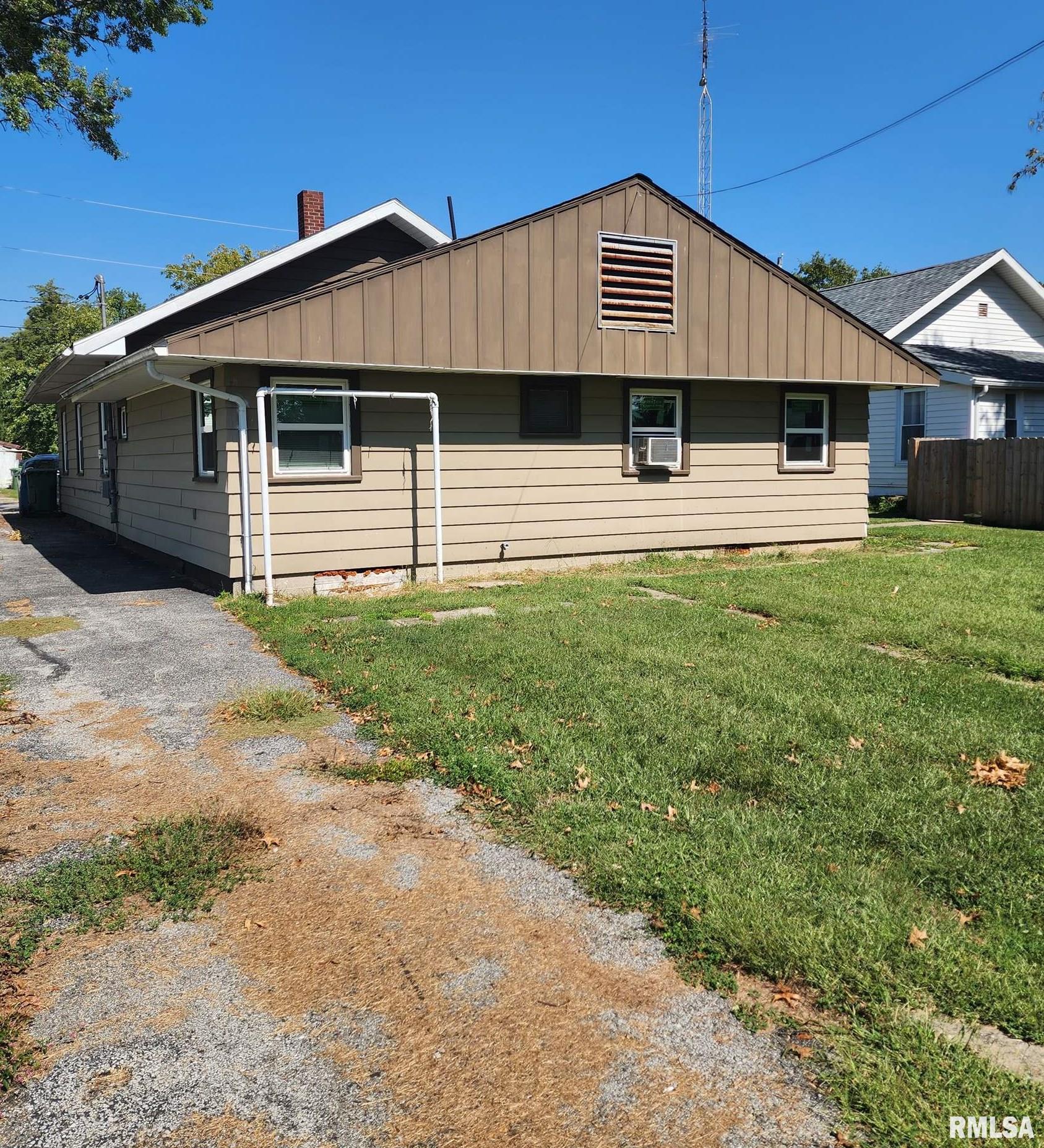 606 Washington Avenue Dowell, IL 62927 - Photo 4 of 22