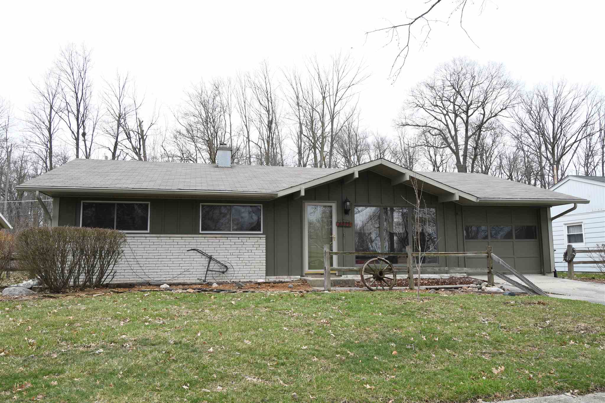 6827 Raintree Road Fort Wayne, IN 46825 - Photo 1 of 24 Gallery Image 1