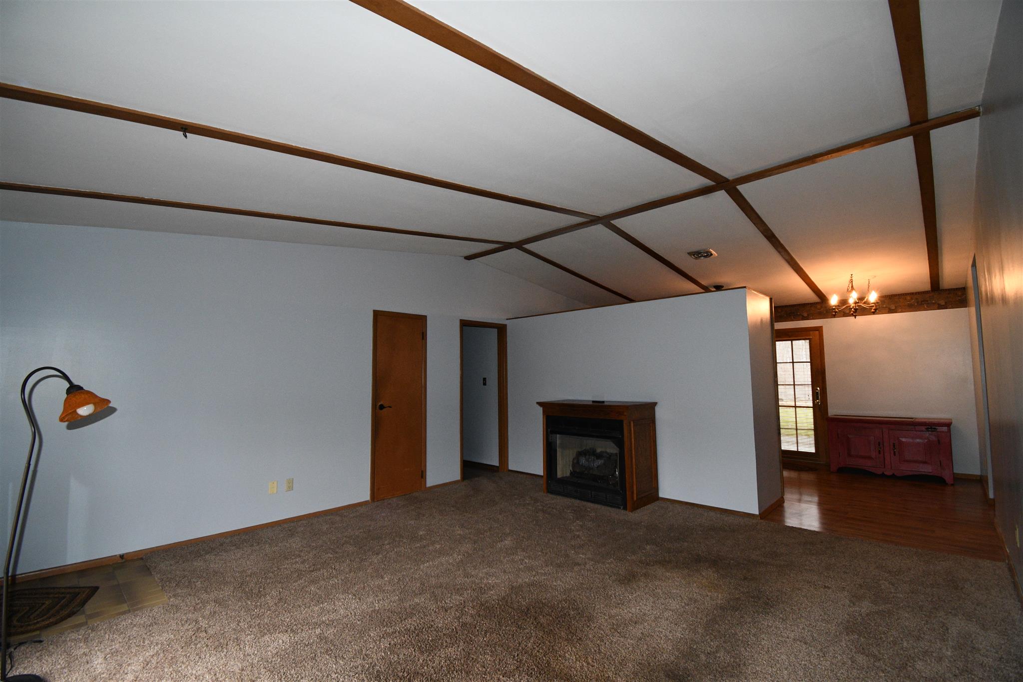 6827 Raintree Road Fort Wayne, IN 46825 - Photo 4 of 24 Gallery Image 4