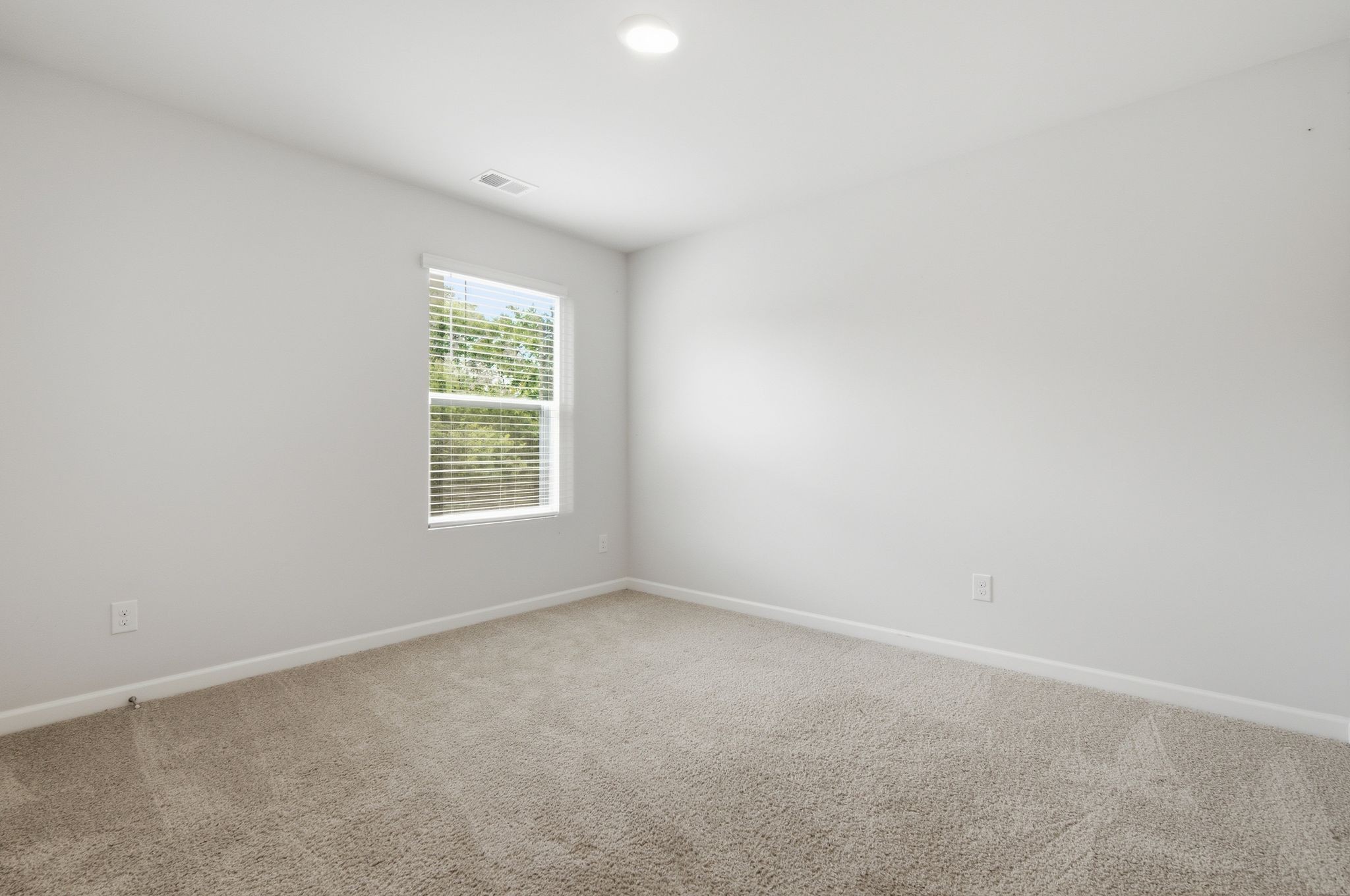 514 Ash Street Lebanon, TN 37087 - Photo 32 of 37 an empty room with a window