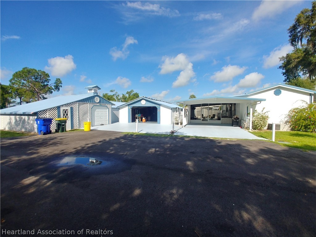 4233 Schumacher Road Sebring, FL 33872 - Photo 3 of 27 Gallery Image 3