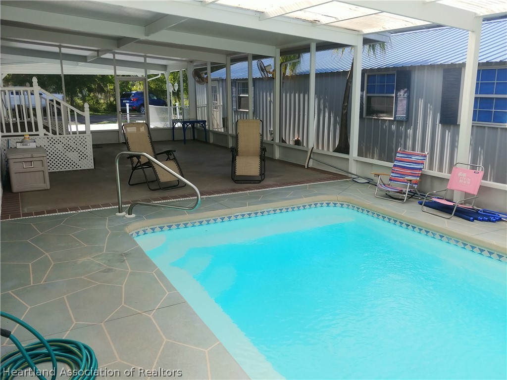 4233 Schumacher Road Sebring, FL 33872 - Photo 5 of 27 Gallery Image 5