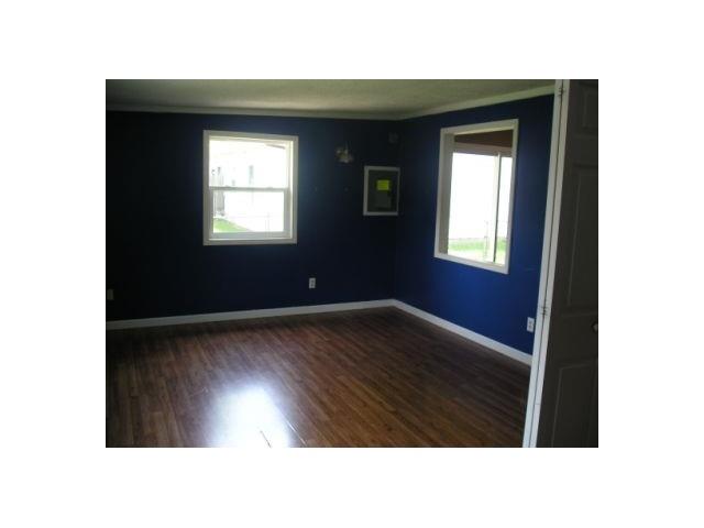 518 Ellerdale Road Chesterfield, IN 46017 - Photo 3 of 6