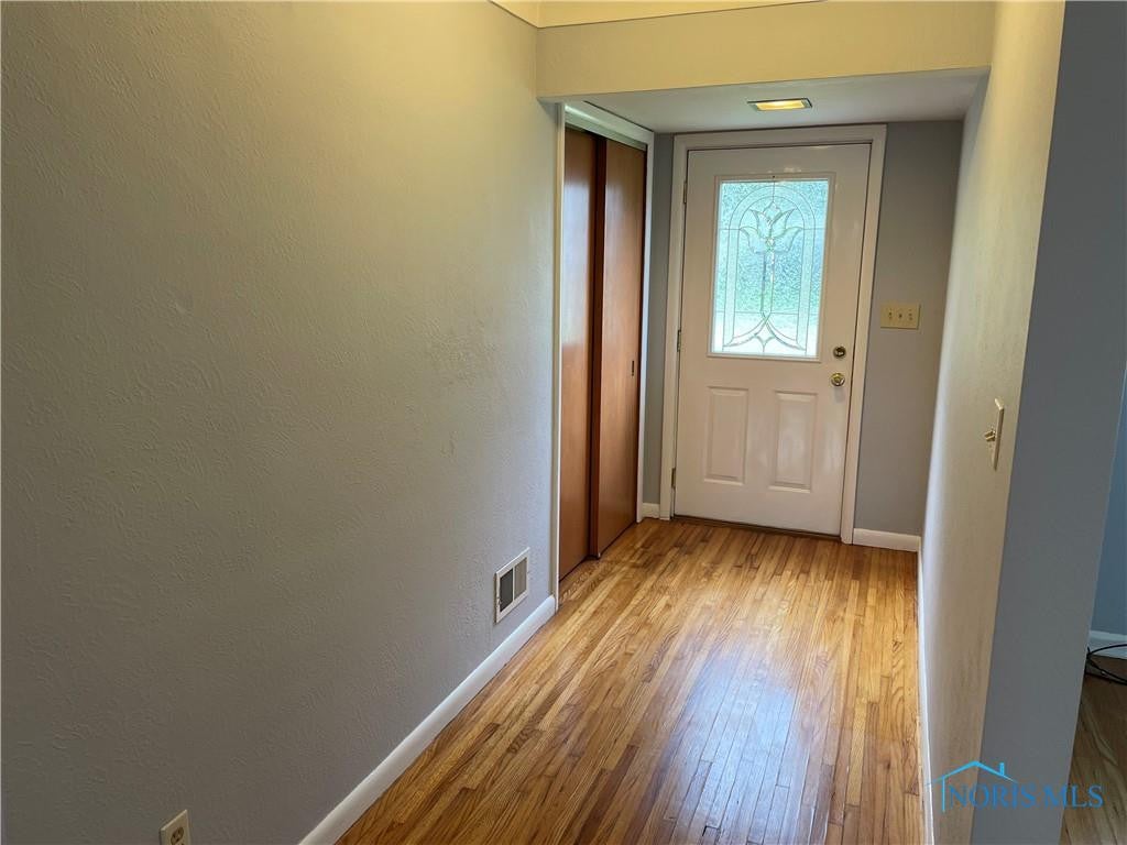 5504 East Rowland Road Toledo, OH 43613 - Photo 3 of 34 Gallery Image 3