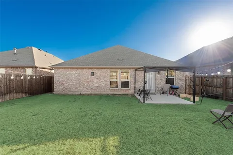 $358,000 | 10501 Fountain Gate Street, Aubrey, TX 76227