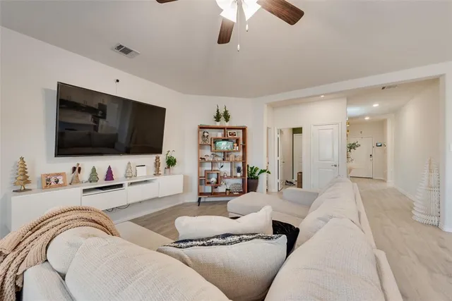 $358,000 | 10501 Fountain Gate Street, Aubrey, TX 76227