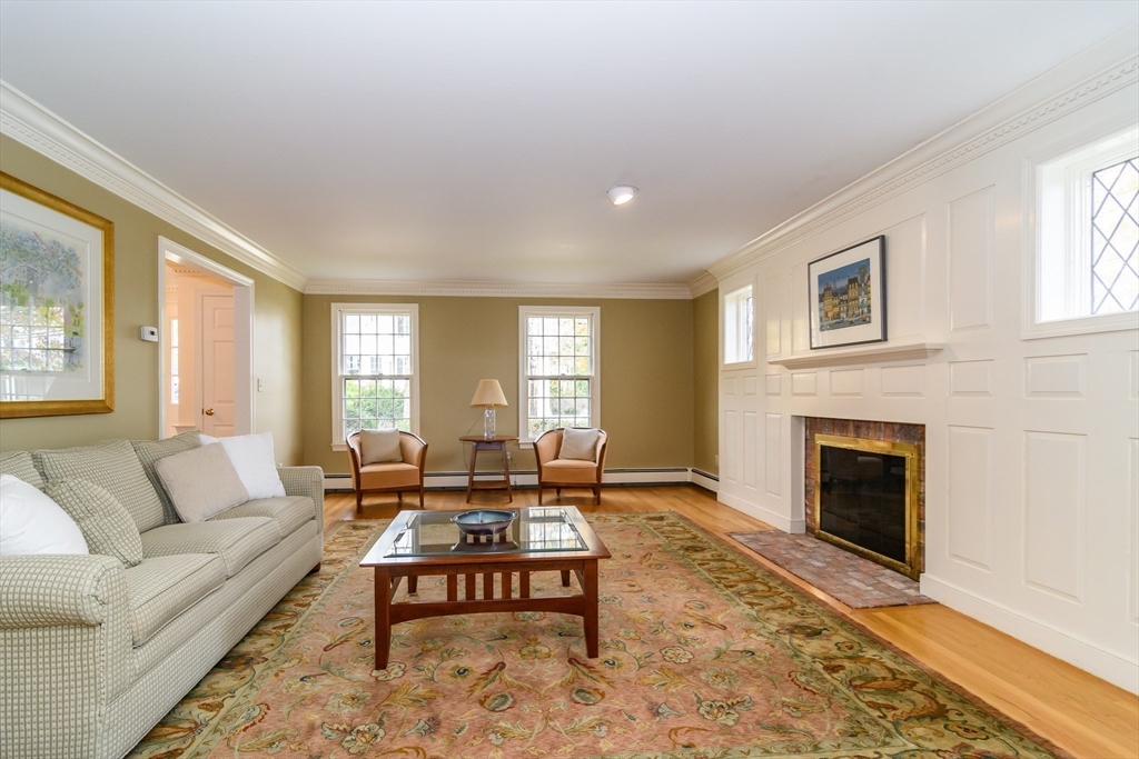 3 Garden Road Wellesley, MA 02481 - Photo 12 of 27