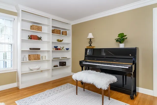 $2,450,000 | 3 Garden Road, Wellesley, MA 02481