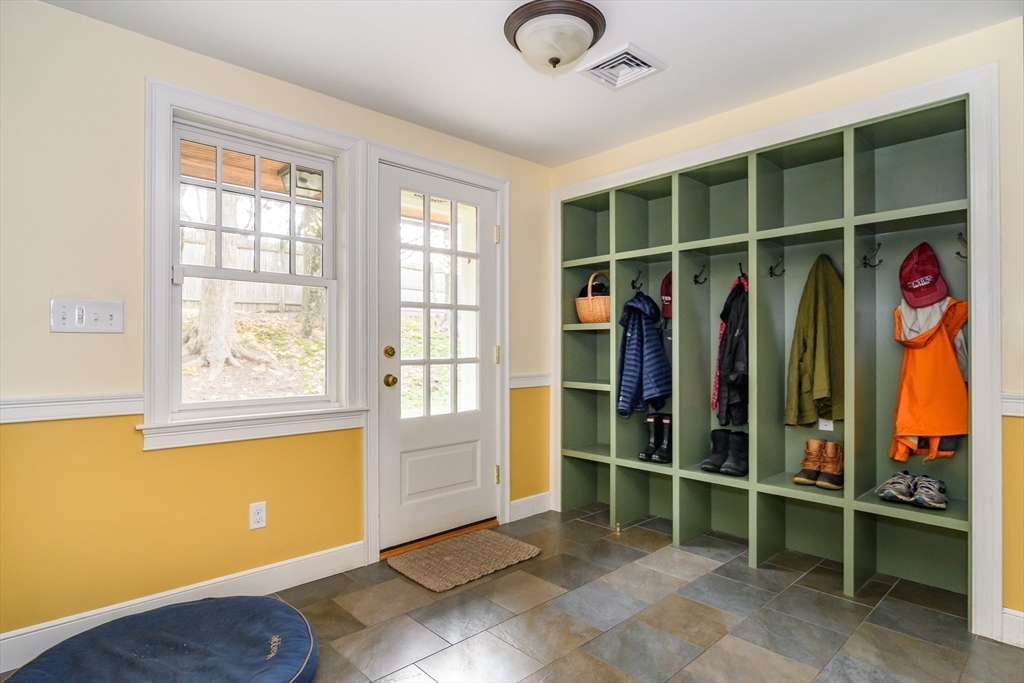 3 Garden Road Wellesley, MA 02481 - Photo 21 of 27