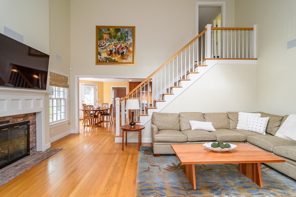 3 Garden Road Wellesley, MA 02481 - Photo 8 of 27