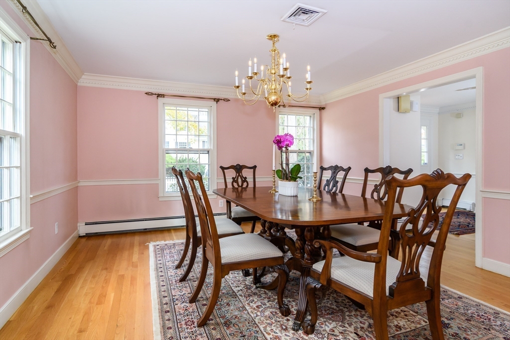 3 Garden Road Wellesley, MA 02481 - Photo 9 of 27