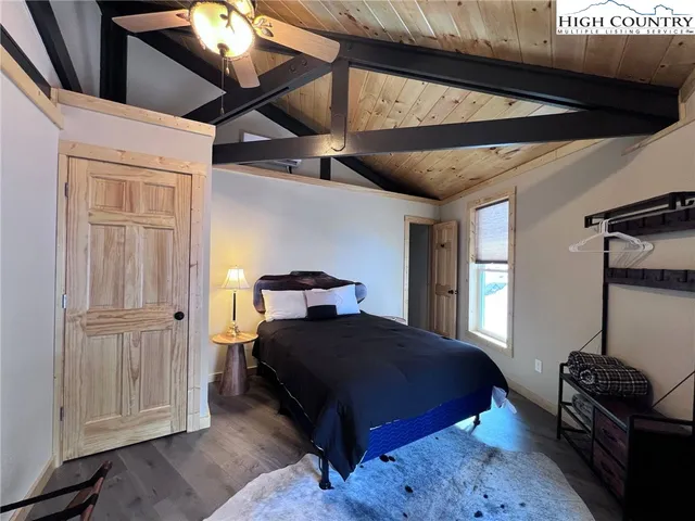 $1,250,000 | 528 Briarcliff Road, Sugar Mountain, NC 28604