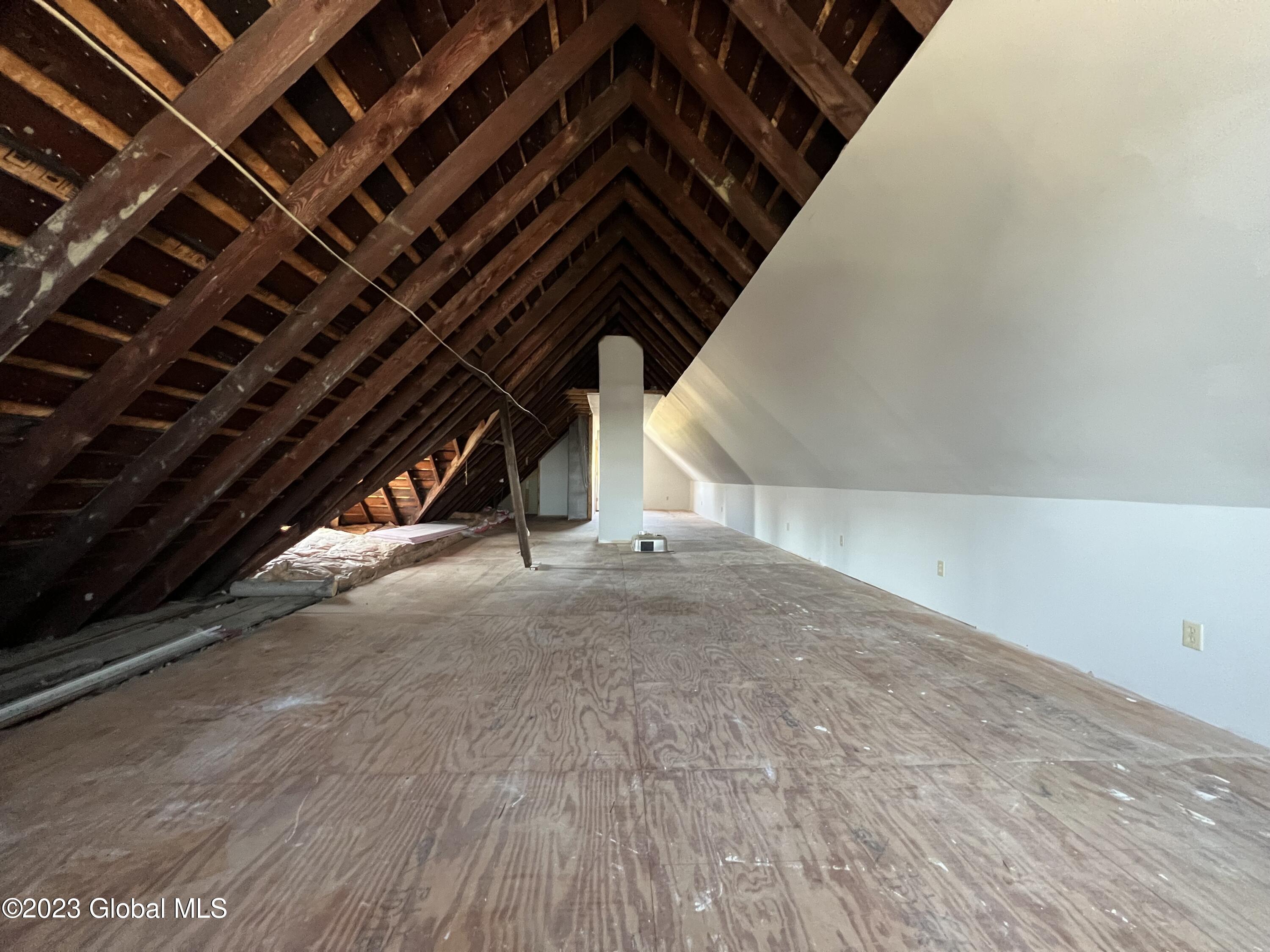 401 Rosa Road Schenectady, NY 12308 - Photo 47 of 58 IMG_2044
