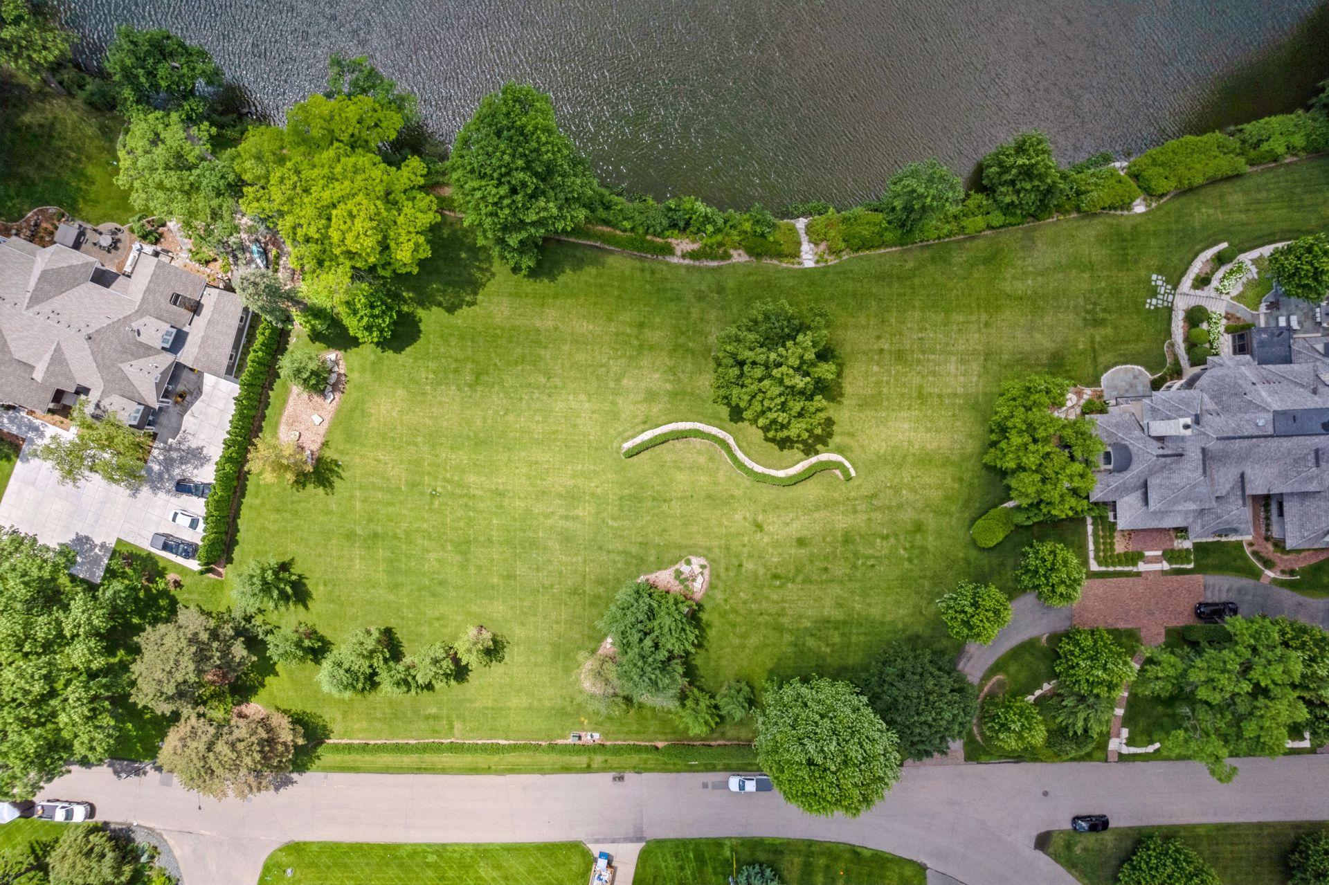 5212 Dundee Road Edina, MN 55436 - Photo 5 of 5