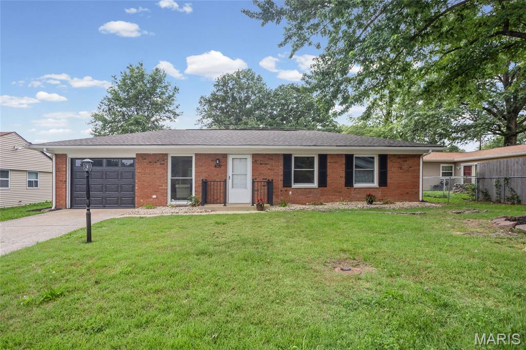 405 Todd Lane Belleville, IL 62221 - Photo 2 of 22