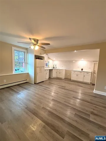 $2,600 | 6 Bird Lane, Unit 2, Lake Hopatcong, NJ 07849