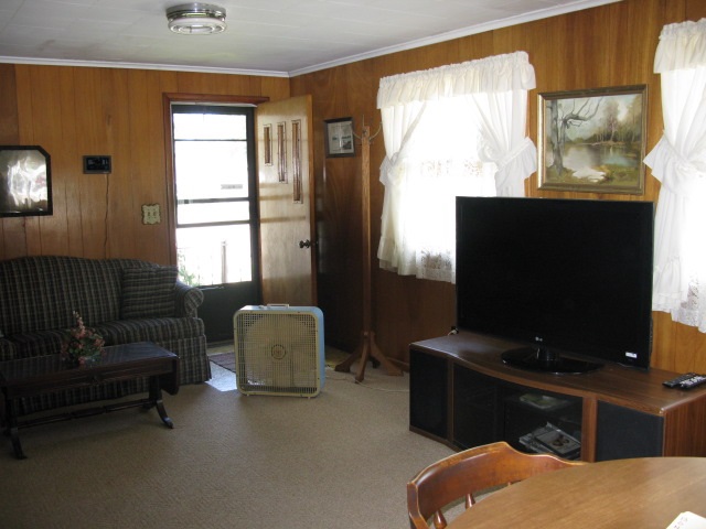 612 East Main Street Butler, IN 46721 - Photo 4 of 25