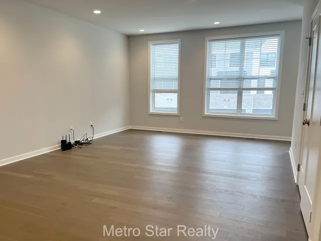 $585,000 | 2901 Corston Road, Ann Arbor, MI 48105