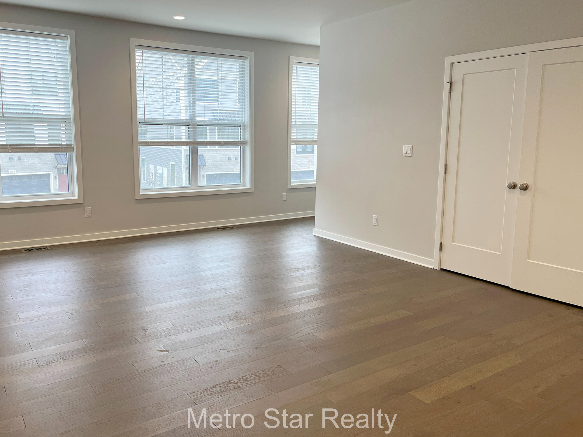 2901 Corston Road Ann Arbor, MI 48105 - Photo 6 of 19 IMG_0007