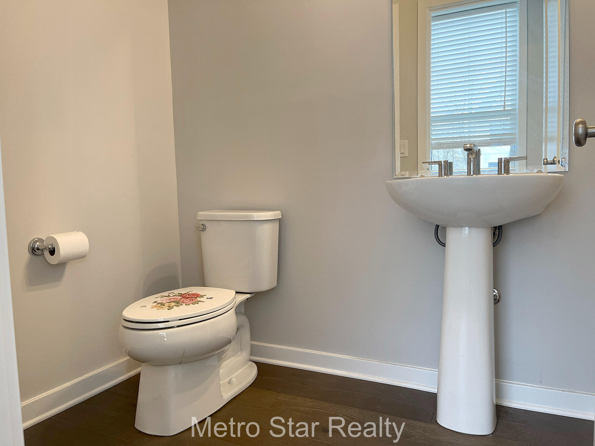 2901 Corston Road Ann Arbor, MI 48105 - Photo 7 of 19 IMG_0011