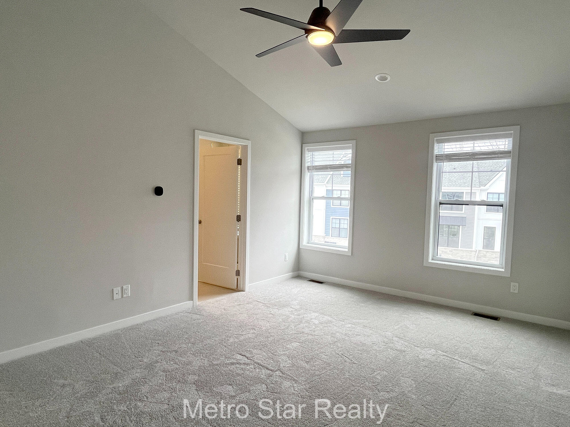 2901 Corston Road Ann Arbor, MI 48105 - Photo 9 of 19 IMG_0014