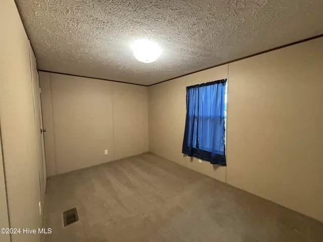 $1,100 | 109 North Queens Street, Hubert, NC 28539