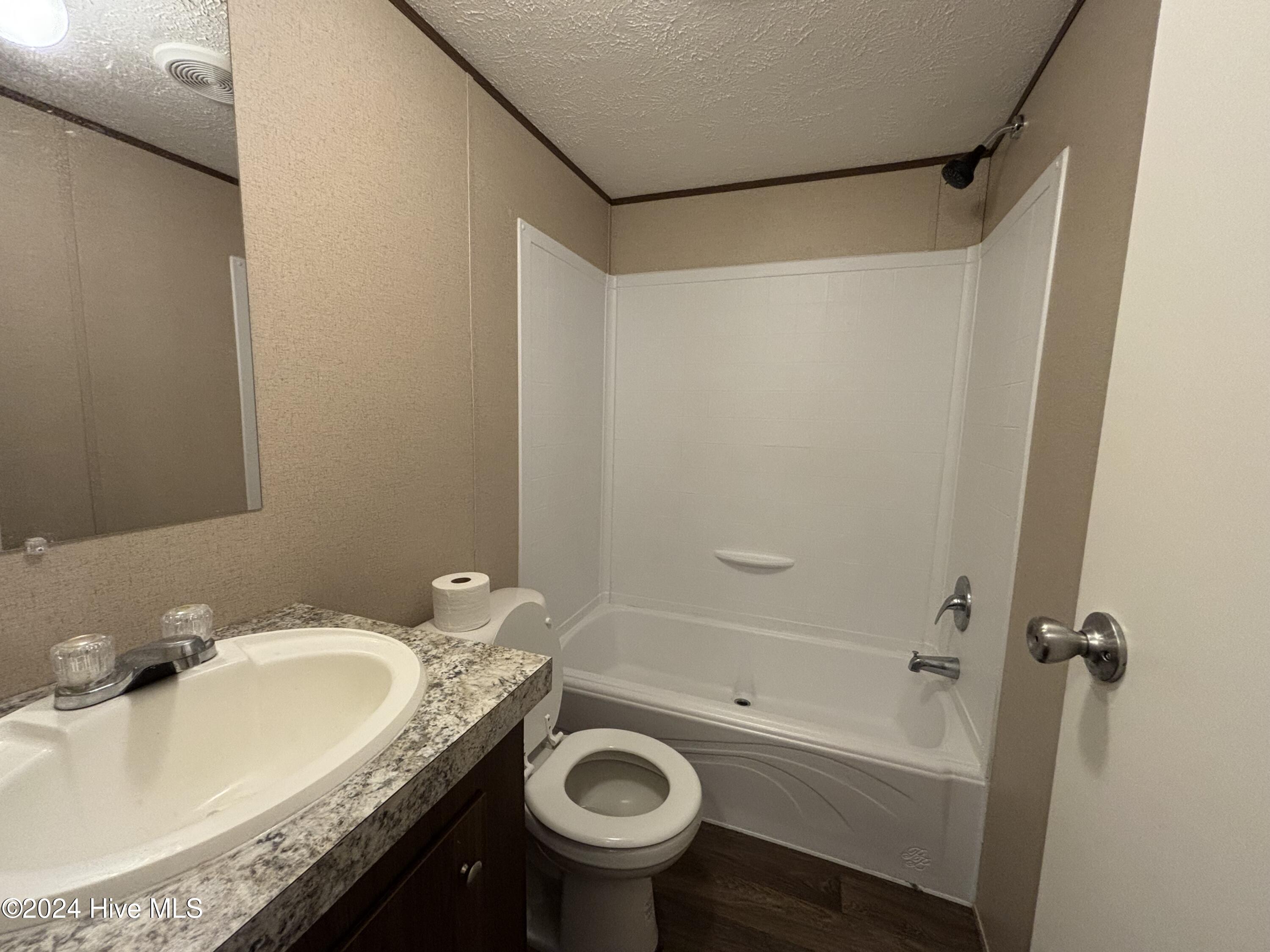 109 North Queens Street Hubert, NC 28539 - Photo 15 of 20 IMG_2580