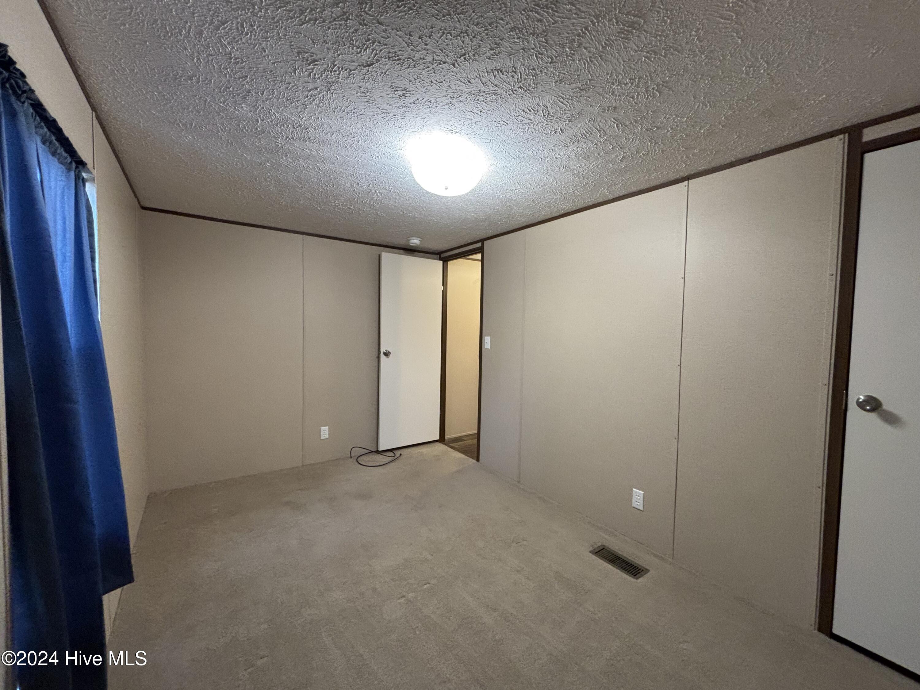 109 North Queens Street Hubert, NC 28539 - Photo 20 of 20 IMG_2582